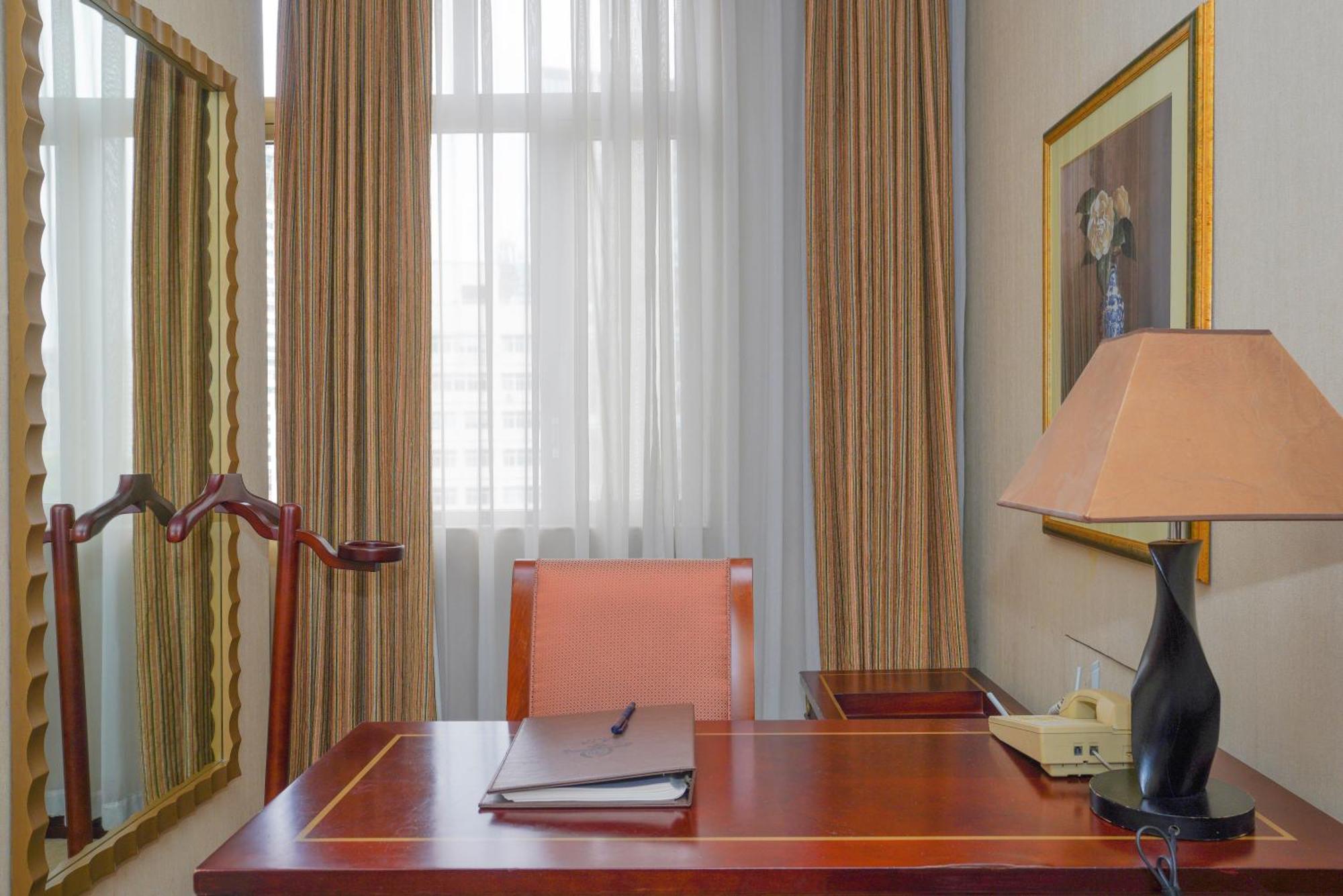 Broadway Mansions Hotel - On The Bund Shanghai Extérieur photo